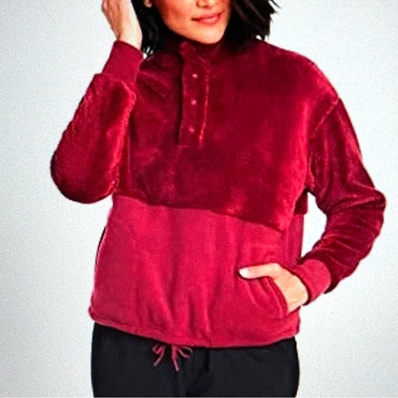 all in motion Tops - Maroon Sherpa Sweatshirt